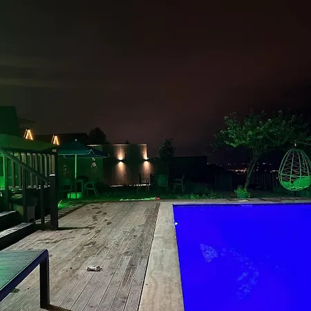 Black Wooden Bungalov Sakarya (Marmara)