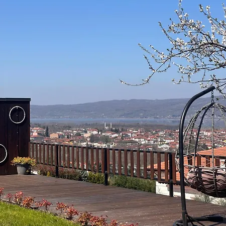 Black Wooden Bungalov Sakarya (Marmara)
